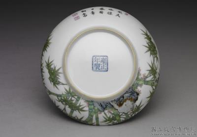 图片[3]-Dish with bamboo and rocks in falangcai painted enamels, Qing dynasty, Yongzheng reign 1723-1735-China Archive